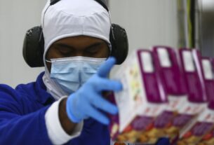 Saúde mental no trabalho entra na NR-1; STF suspende multas enquanto UFMG debate impactos