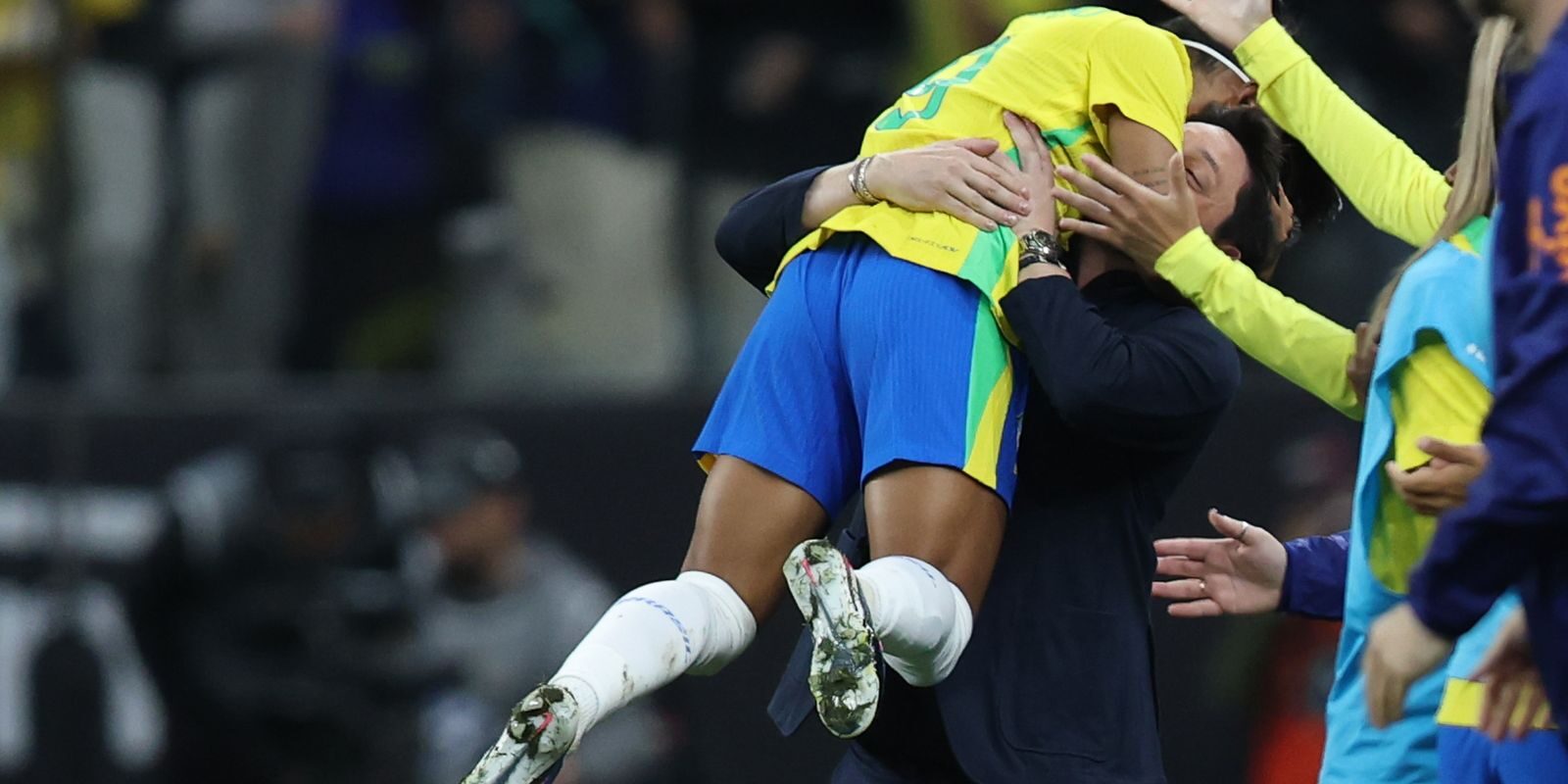 Arthur Elias exalta logística e estreia no Maracanã no caminho do Brasil na Copa Feminina de 2027