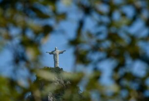 Cristo Redentor inicia certificação climática para compensar impacto do turismo e firma cooperação com Machu Picchu