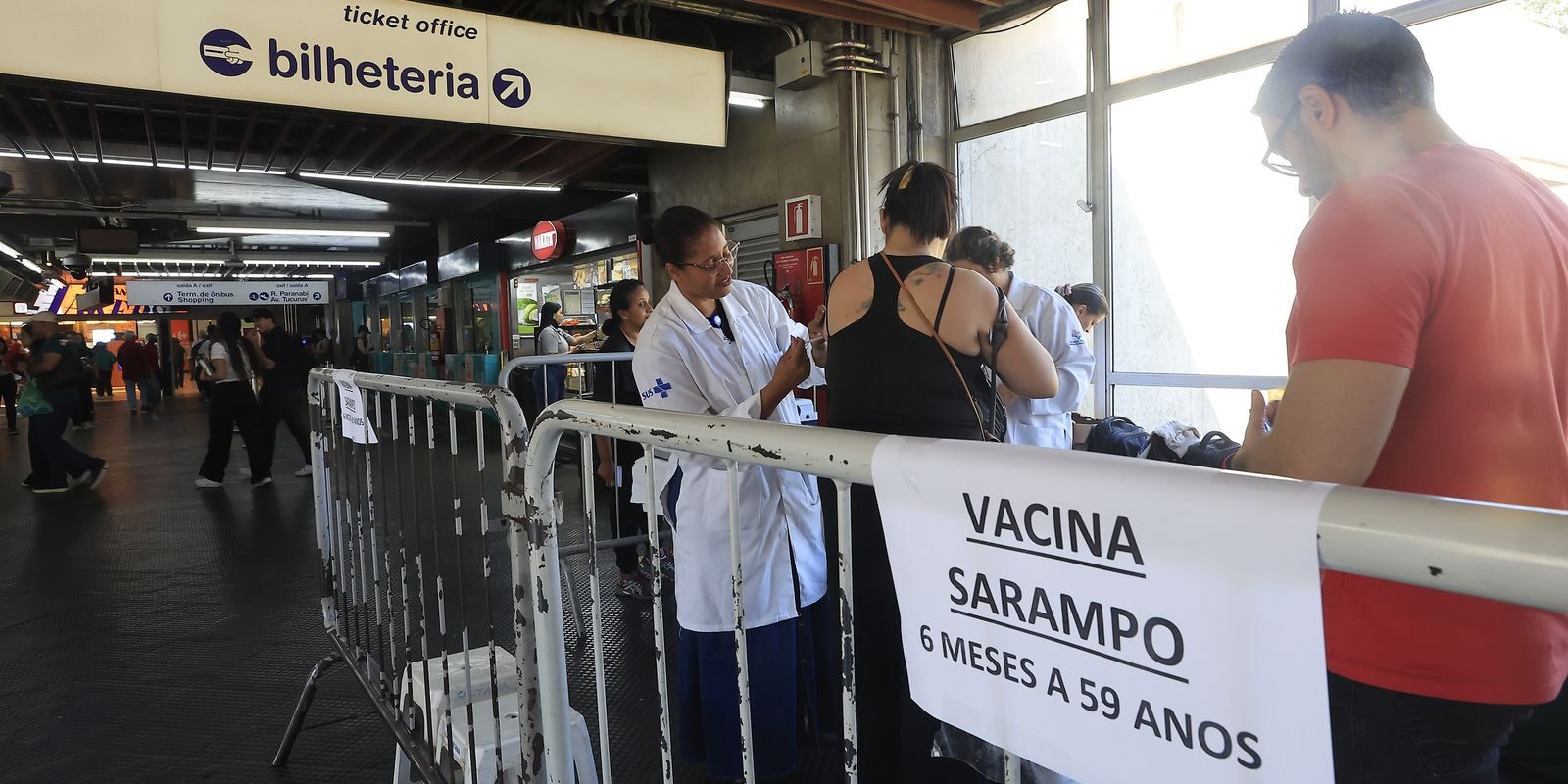 Ministério da Saúde reforça chamamento para atualização da vacinação contra o sarampo; campanha vai até 1º/09