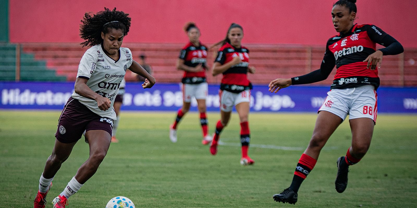 Brasileirão Feminino: Flamengo vence Ferroviária por 1 a 0 e leva vantagem às quartas
