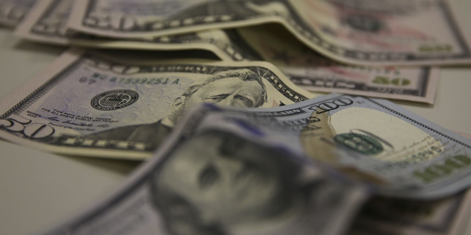 Brasil e EUA reativam diálogo comercial após tarifas de 25% e 12,5% impostas por Washington