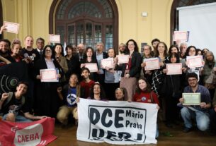UFRJ entrega diplomas póstumos a vítimas da ditadura em cerimônia no Rio