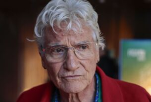 CineSesc exibe 'Arquivo Vivo', documentário de Vincent Carelli que revisita o Vídeo nas Aldeias