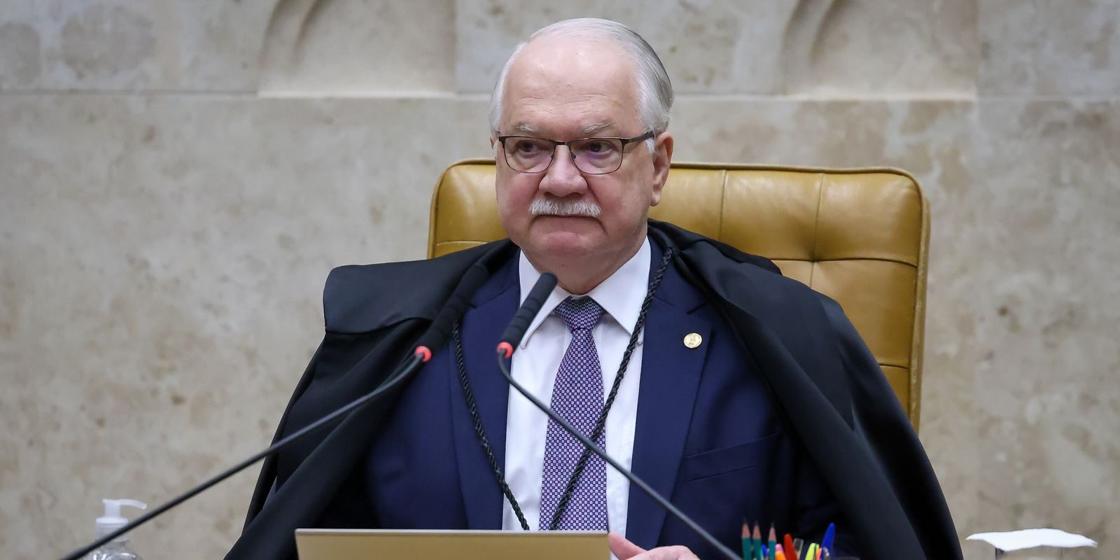Fachin pede e Mendonça retira sigilo de 15 procedimentos do caso Banco Master