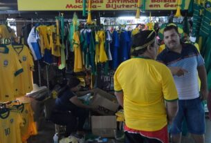 Vendas do comércio recuam 0,8% em julho após efeito da Copa do Mundo, diz IBGE