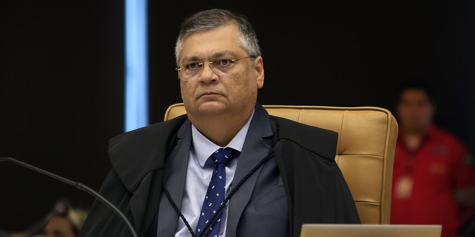 Dino solicita esclarecimentos sobre possível elo entre Banco Master, Instituto Iter e contratos com São Paulo
