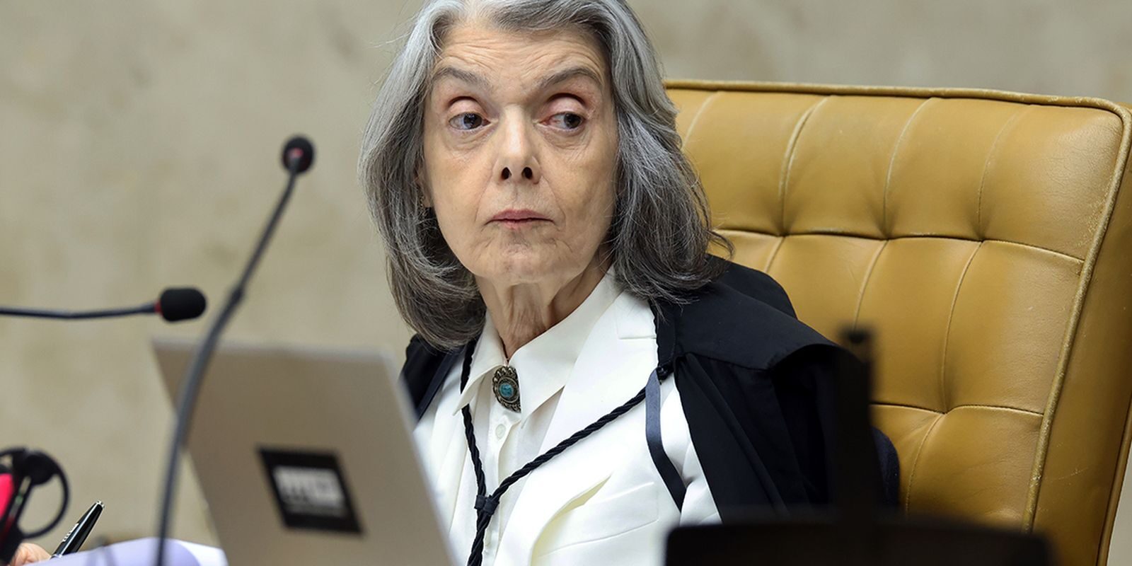 Cármen Lúcia afirma que crise no STF gerou desconforto cívico e defende voto separado sobre Moraes