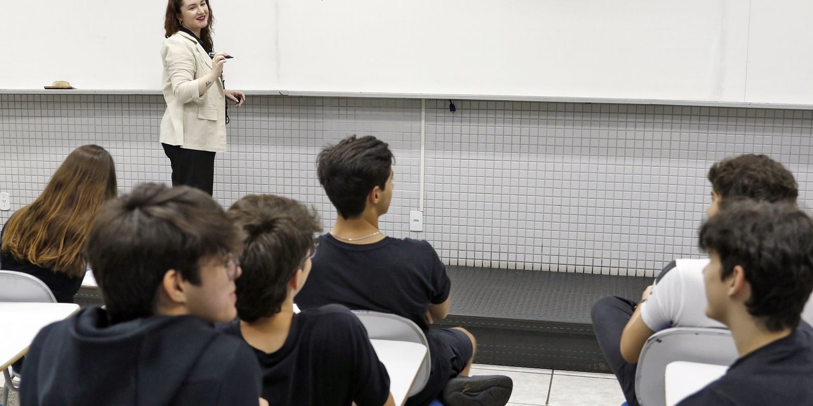Inep divulga cartilha com orientações para a redação do Enem 2026