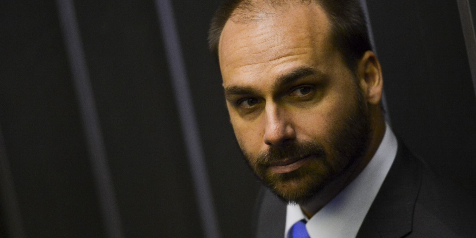 Ministério da Justiça exonera Eduardo Bolsonaro da Polícia Federal por abandono de cargo