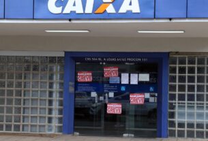 Empregados da Caixa mantêm greve após rejeitar proposta do banco sobre Saúde Caixa