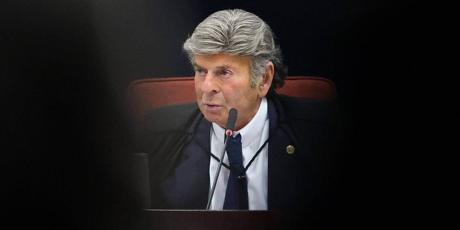 Fux dá prazo de 10 dias ao Senado para responder sobre registros de entrada de Viviane Barci e Daniel Vorcaro