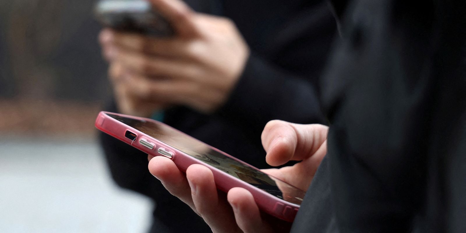 Ação no STF pede internet móvel sem limite nas 72 horas antes das eleições para reduzir desinformação