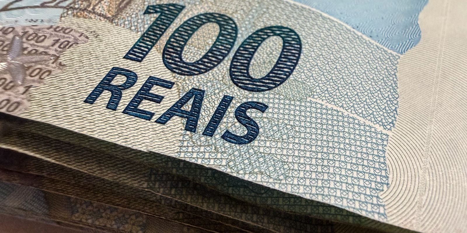 Governo reduz contenção no Orçamento de R$ 17,9 bi para R$ 16,1 bi para acomodar reajuste do Bolsa Família