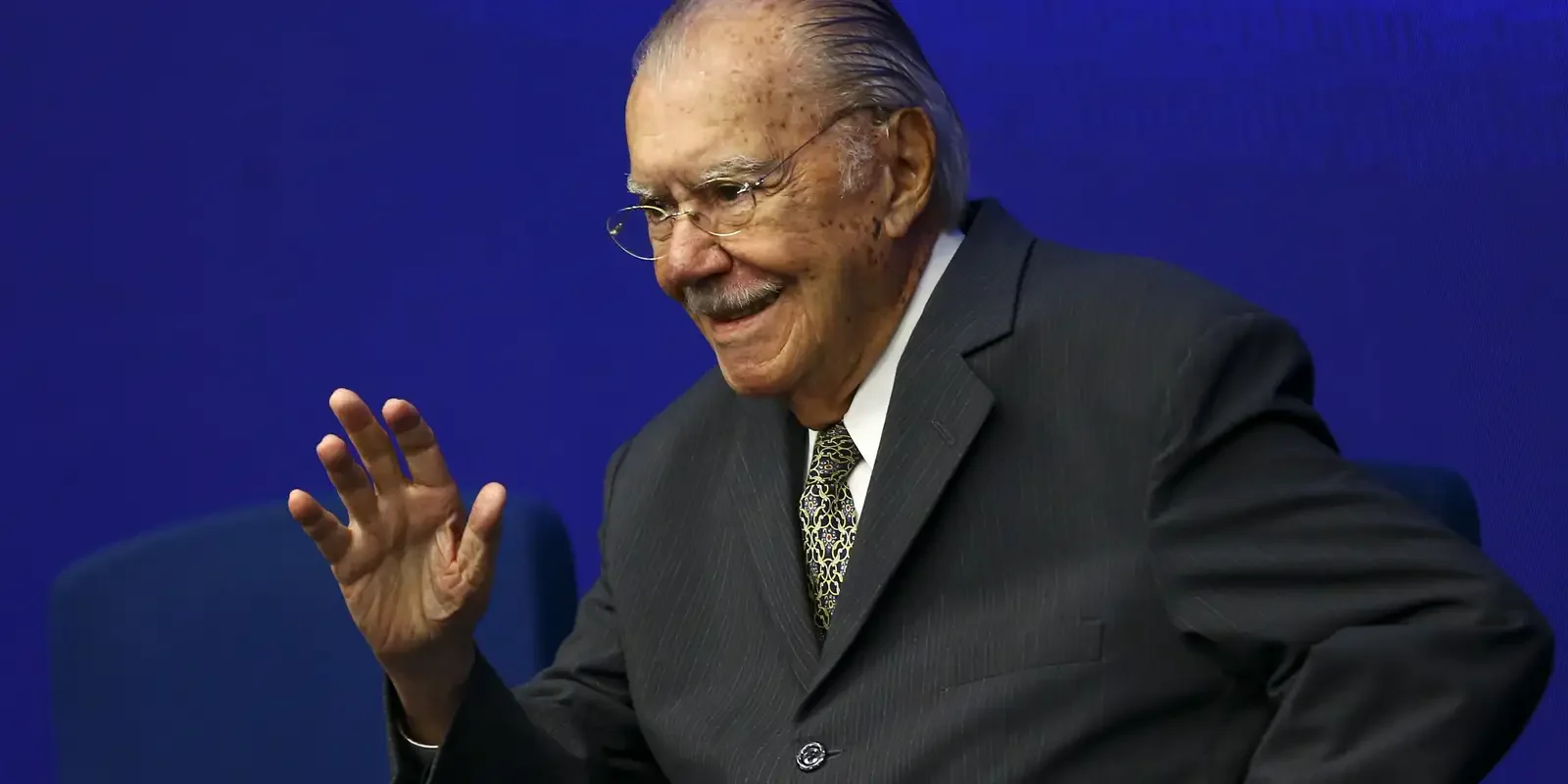 José Sarney é internado no Sírio-Libanês para tratar pneumonia bacteriana