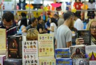 Estação Bienal: projeto itinerante da Bienal do Livro do Rio traz Alice Oseman em 9 de setembro