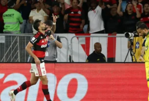 Flamengo vence Mirassol por 2 a 0 no Maracanã e fica a um ponto do Palmeiras
