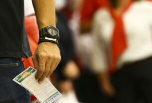 Mega-Sena acumula e vai a R$ 48 milhões; veja as dezenas sorteadas (01, 13, 25, 35, 39, 51)