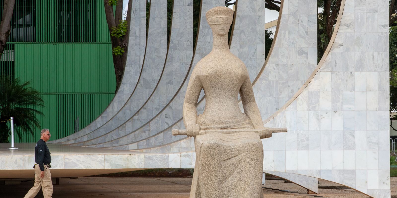 STF limita gratuidade na Justiça do Trabalho e exige comprovação de renda — teto de R$ 5 mil