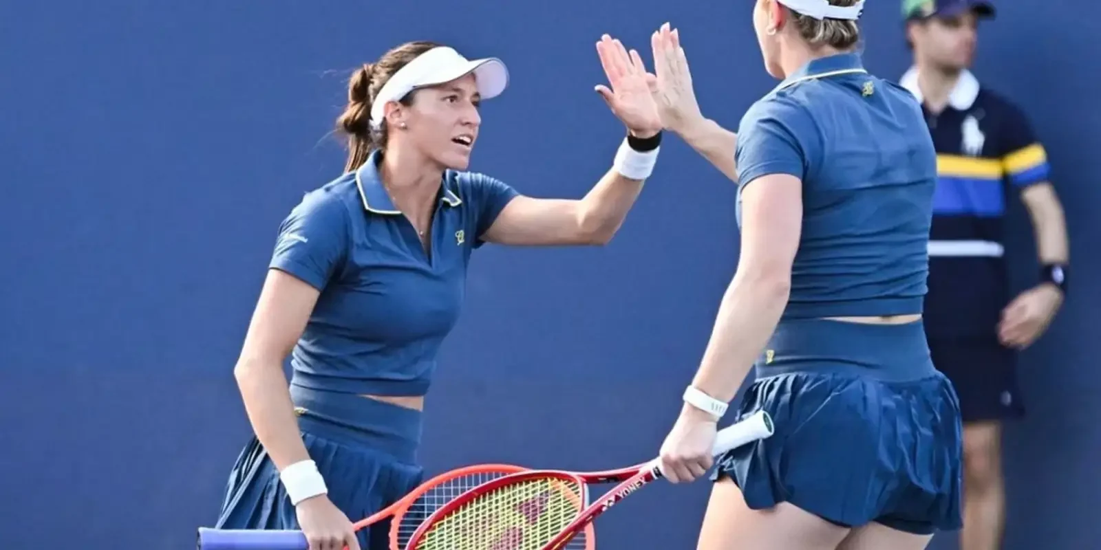 Luisa Stefani e Gabriela Dabrowski avançam às quartas de final de duplas no US Open