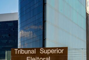 TSE forma maioria para manter retirada de postagens sobre Nossa Senhora durante eleições
