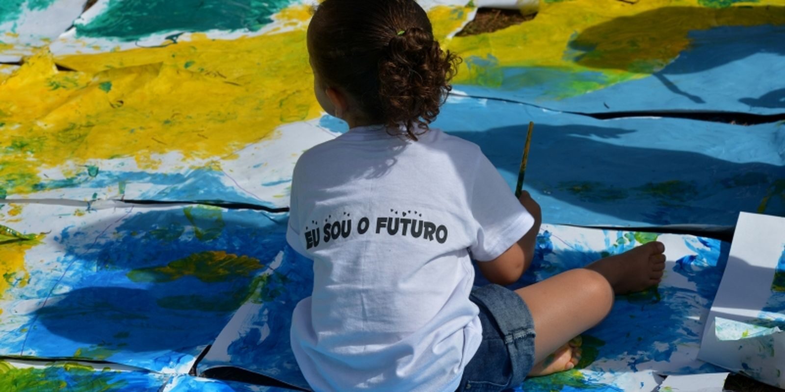Agenda 227 entrega propostas a candidatos com metas para proteger crianças e adolescentes