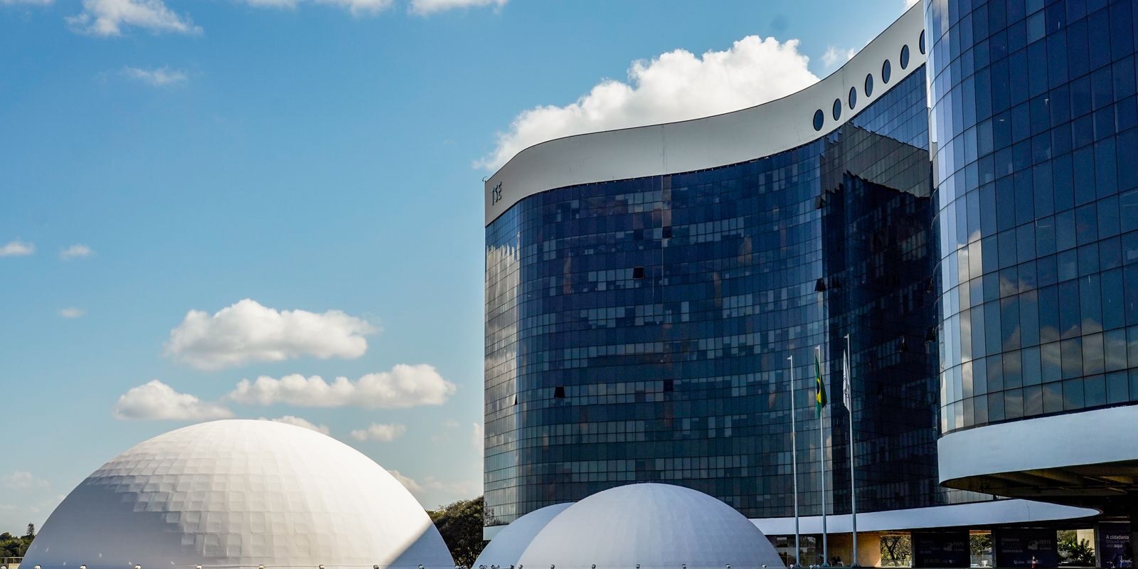 TSE: Pardal registrou 51.395 denúncias de propaganda eleitoral irregular às vésperas do 1º turno