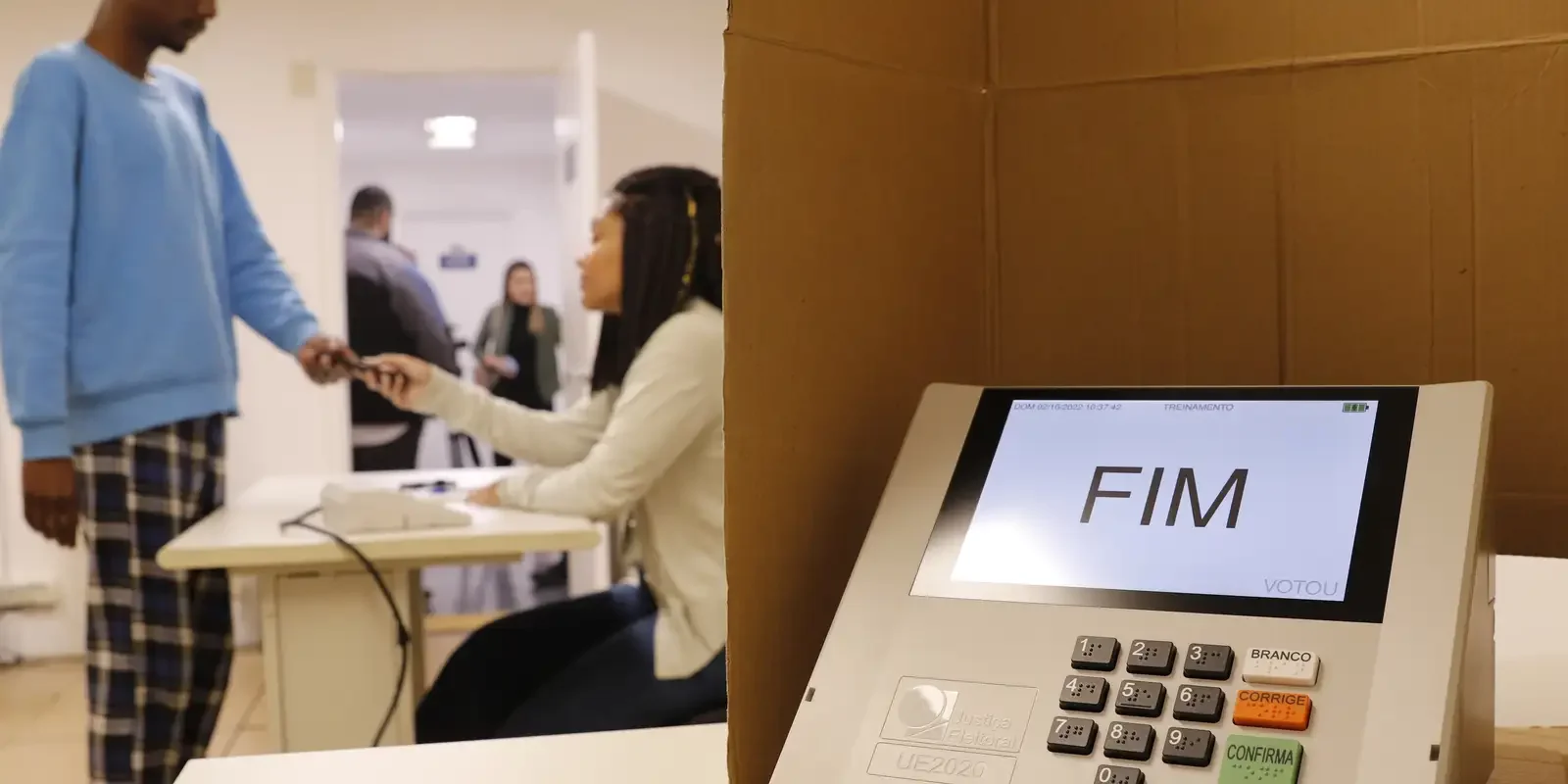 TRE-RJ: 277 locais de votação mudaram; cerca de 670 mil eleitores devem conferir onde votar