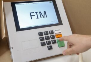 TRE-SP realiza testes de integridade em 33 urnas eletrônicas em São Paulo