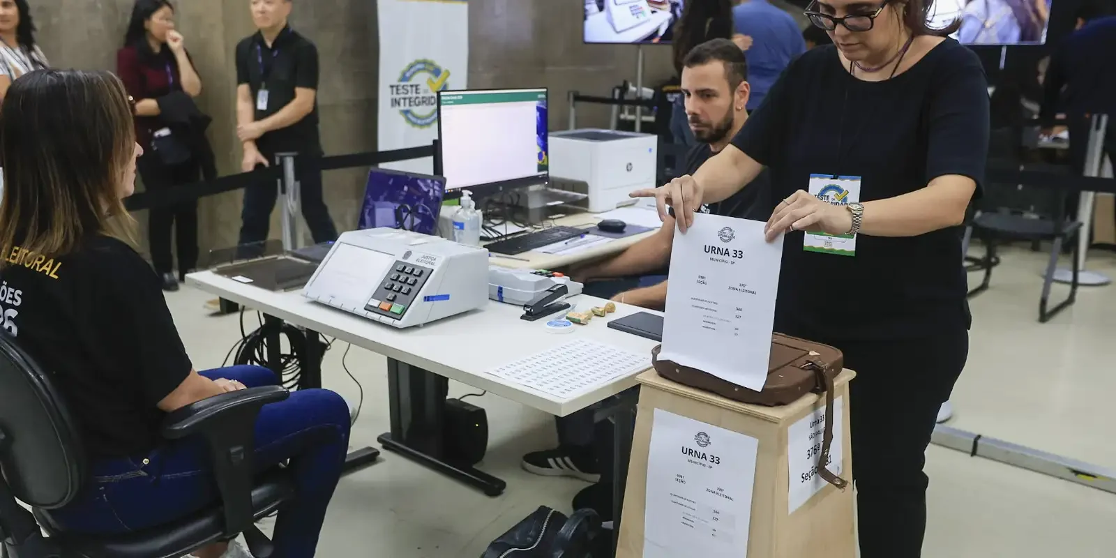 TRE-SP inicia testes de integridade em 33 urnas eletrônicas na capital paulista
