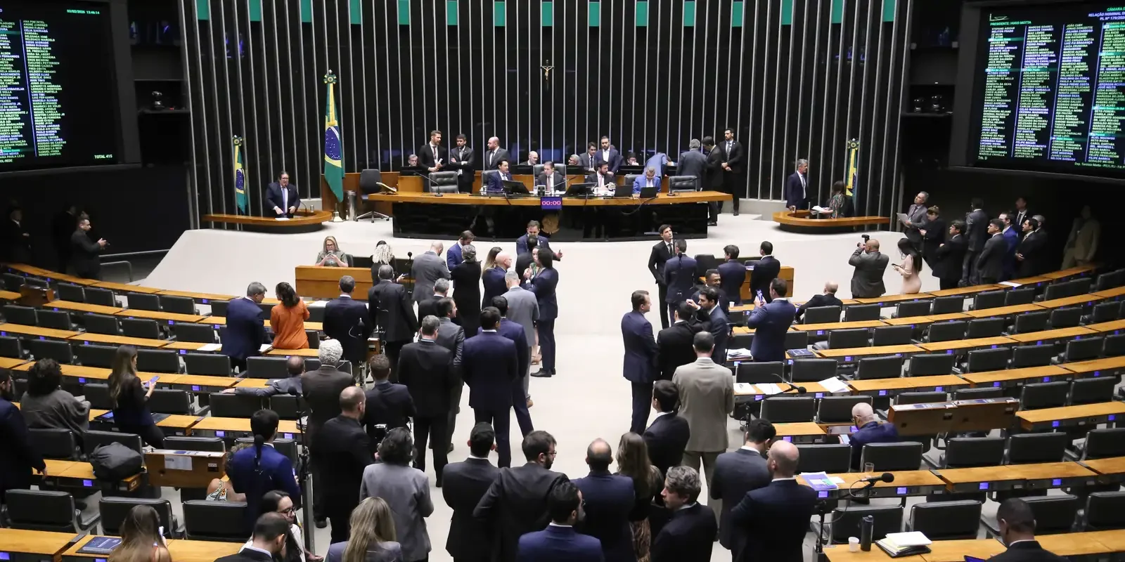 Recorde de mulheres no Congresso em 2026: 109 deputadas e 12 senadoras eleitas, avanço ainda desigual